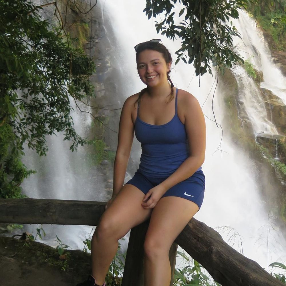 Meet your Posher, Hannah